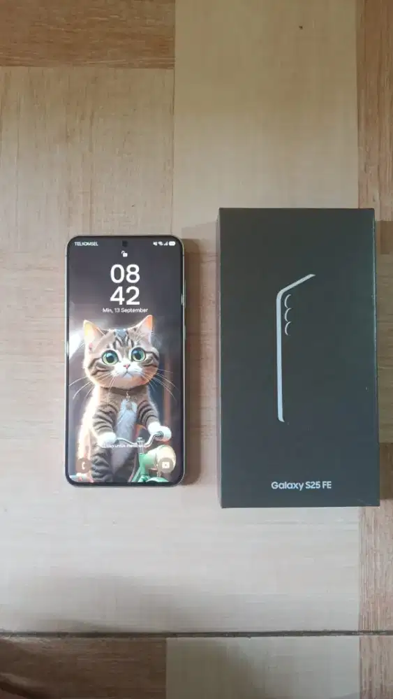 Samsung Galaxy s25 FE 8/256 Like new Garansi SEIN