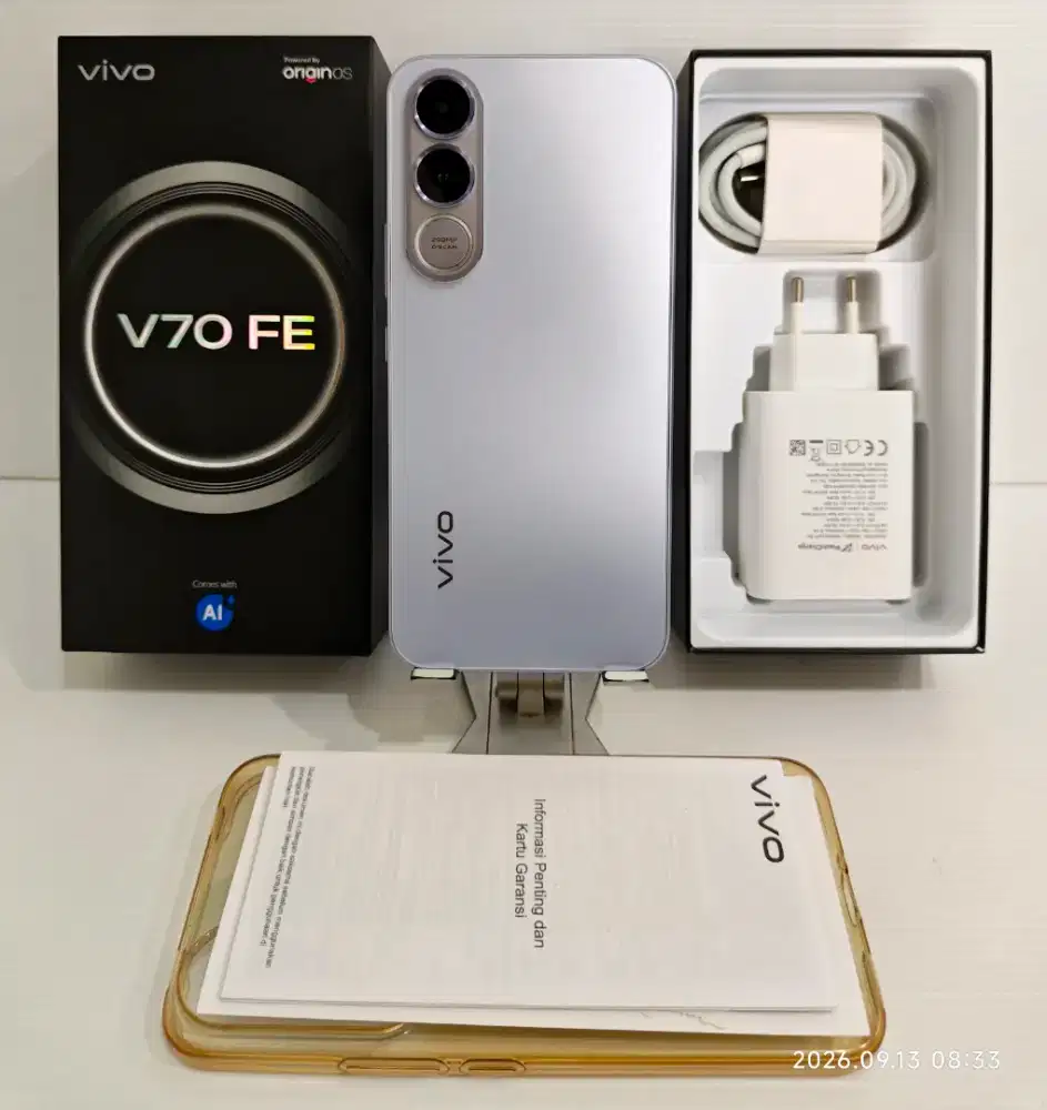 Vivo V70 FE 5G 8/256 Gb Likenew 99% Resmi On Juli 2027 bisa TT/BT