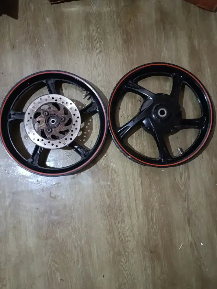 Velg fino karbu sepasang