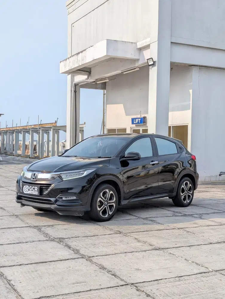 LIKE NEW KM 28RB RECORD !! HONDA HRV SE 1.5 2020 AT MDL 2021/2019