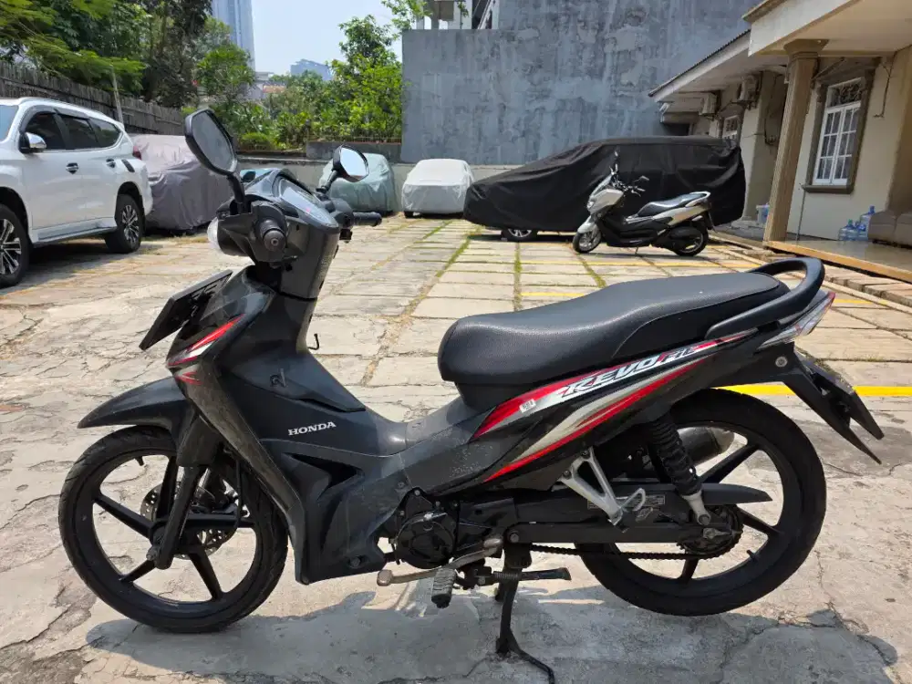 Honda Revo Fit 2014 - Motor 2nd Rasa Baru