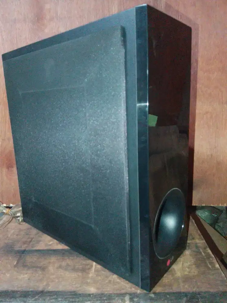Big power LG Subwoofer 7 in, super Slim 14 cm, full ori, utuh, mulus