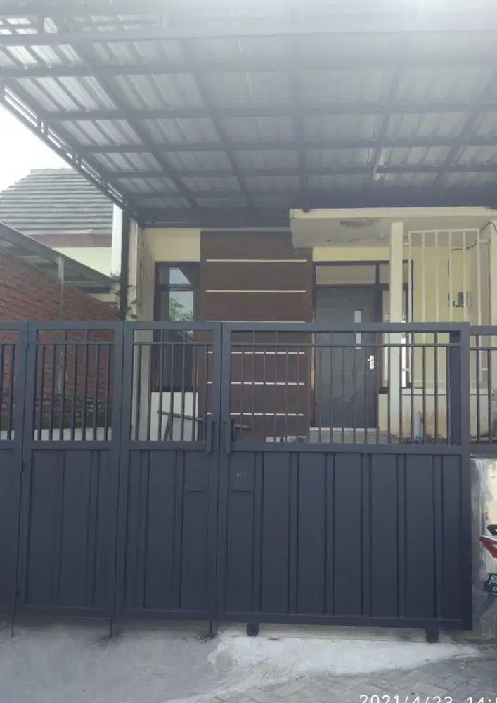 Jual rumah di Tajinan