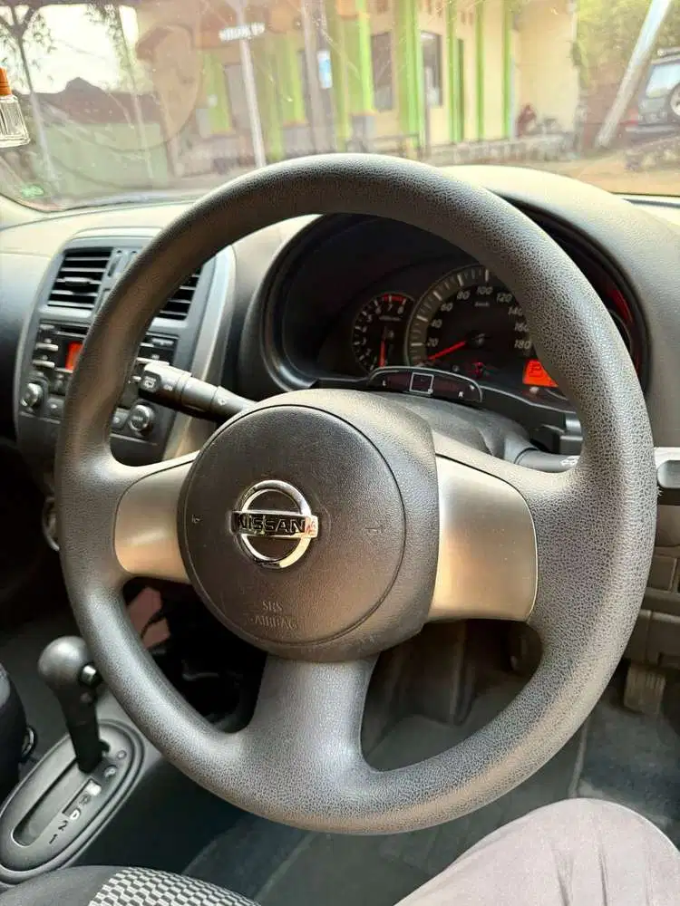 NISSAN MARCH 12L AUTOMATIK 2016