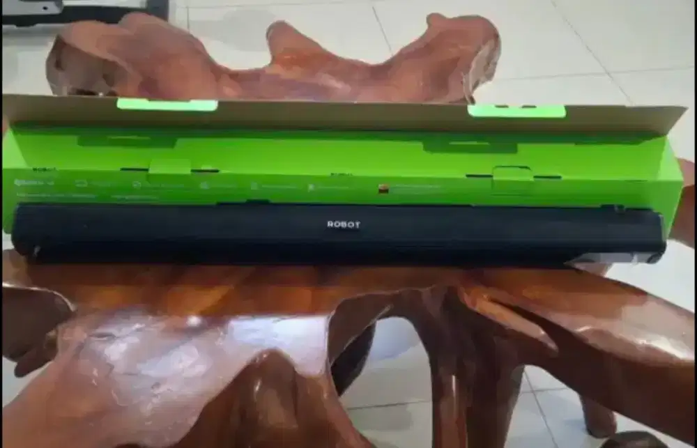 Sound bar robot