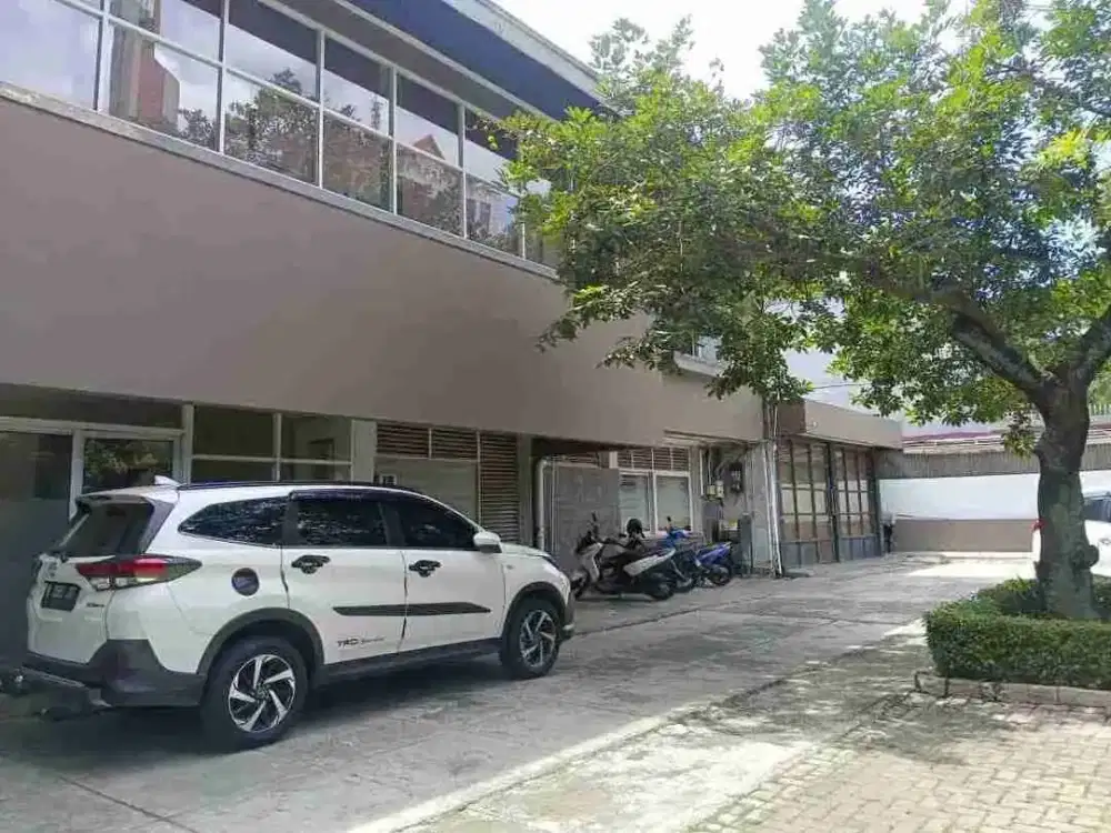 Turun Harga Rumah Raya Prapanca Kebayoran Baru