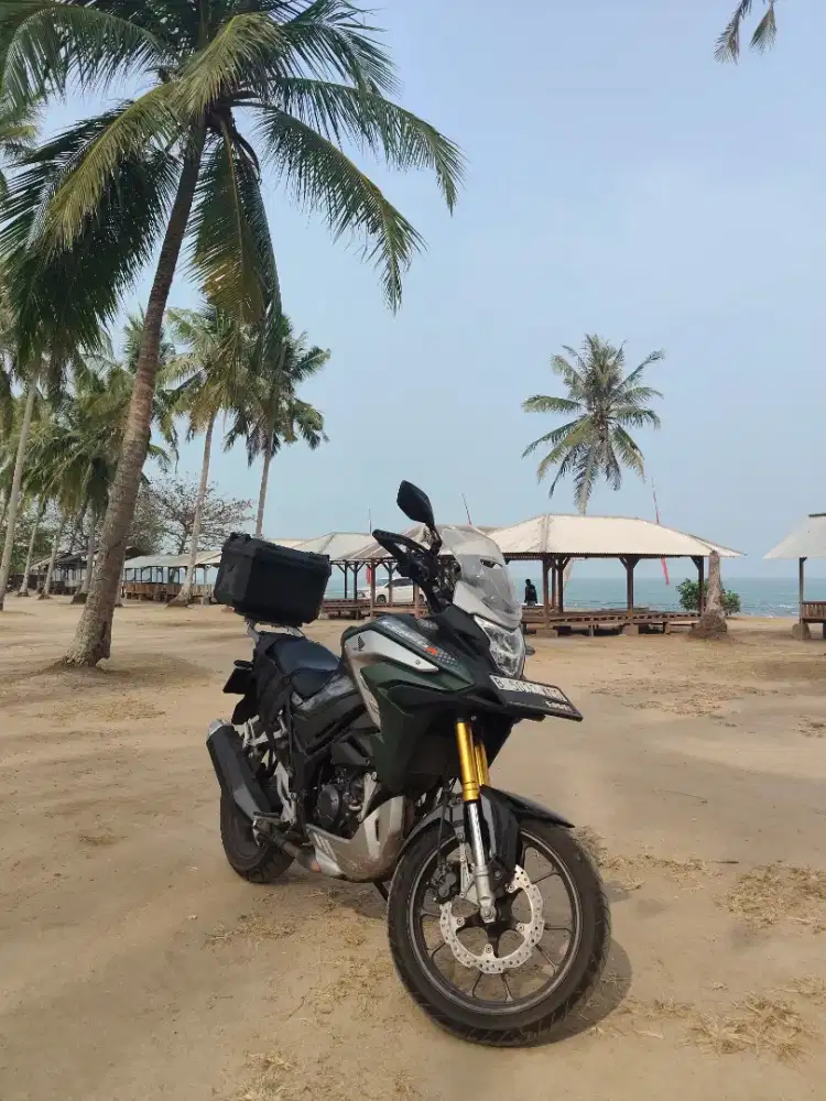 Dijual CBX150 thn 2023 KM 16k SIAP TOURING FULLPAPER