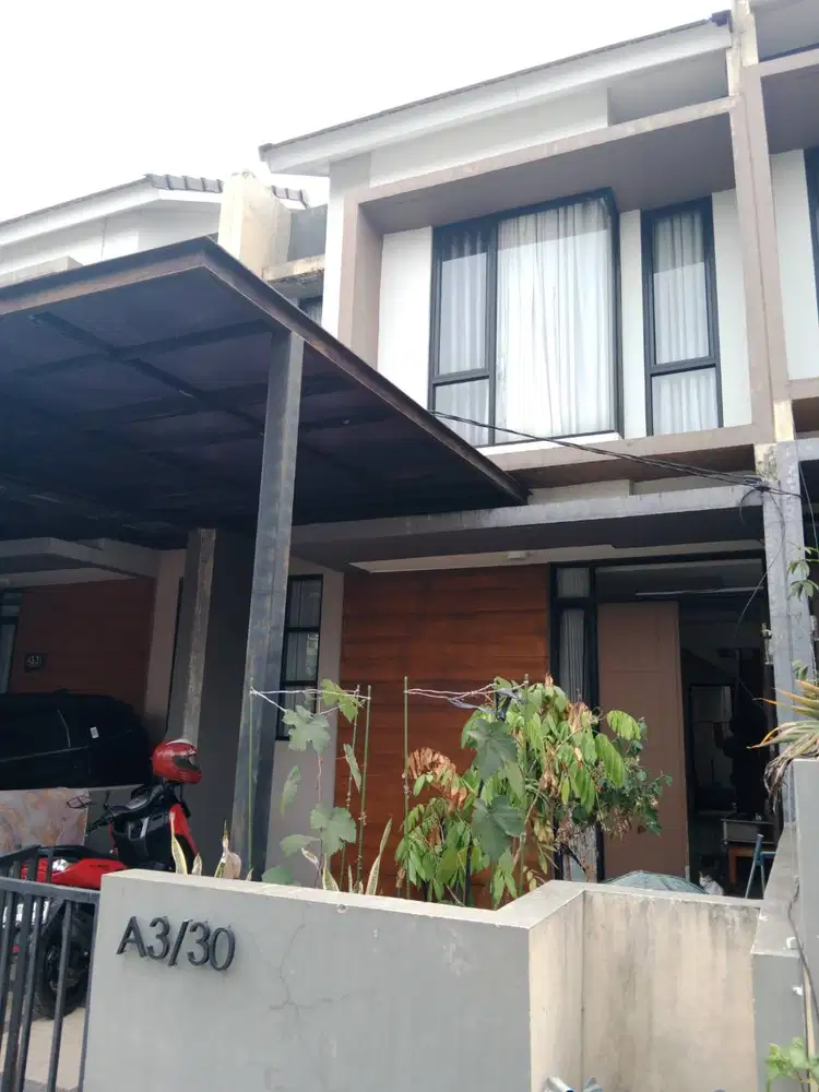 DIJUAL OVER KREDIT! Rumah 2 Lantai 4KT, Baru Renovasi + Fullset Kitche