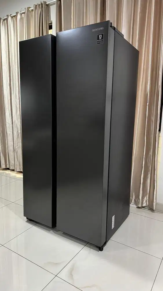 Preloved Kondisi Bagus KULKAS SAMSUNG 700L RS62R5041B4 Side by Side