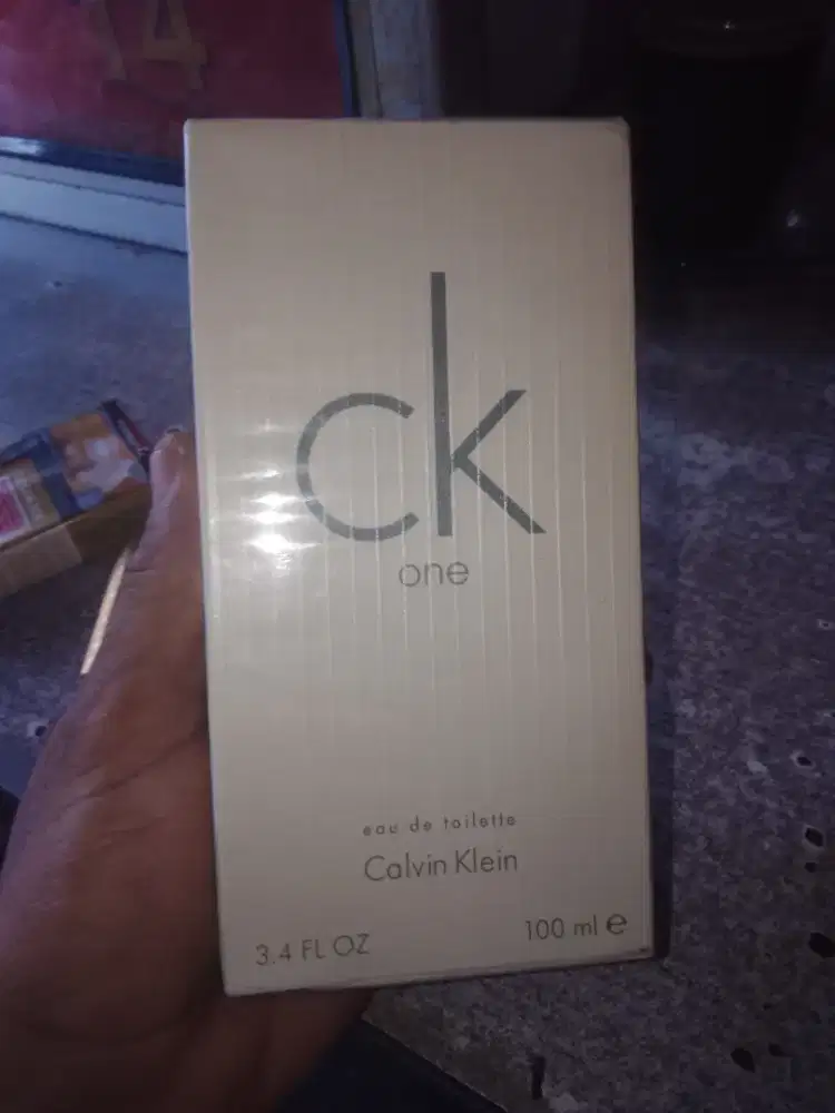 Parfum CK one 100ml Made in Aux usa kondisi baru