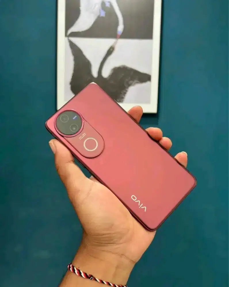 VIVO V50 5G RAM 12+12 ROM 512GB