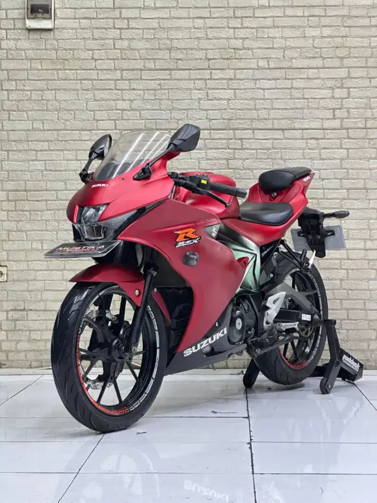 Perfect Condition!!Suzuki GSX R 2019 Red Matte Plat Jatim-Mustika