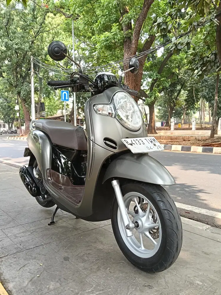 DIJUAL CASH HONDA SCOOPY STYLISH THN 2018 PJK IDUP SIAP PAKAI