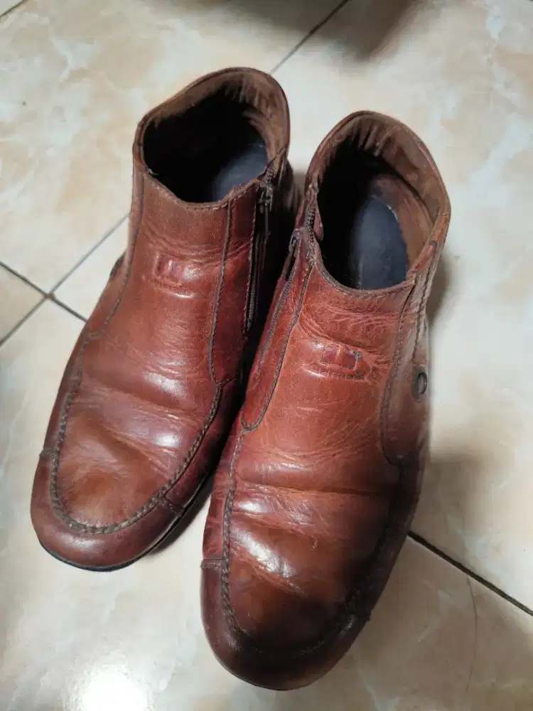 Sepatu kulit obermain size 41