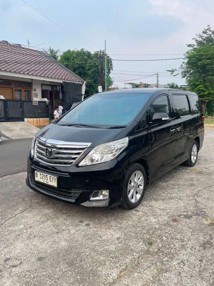 Toyota Alphard 2013 Bensin