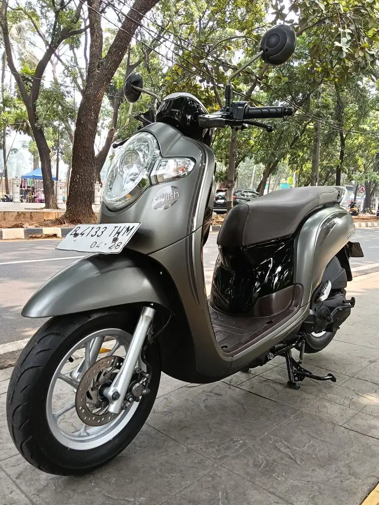 DIJUAL CASH HONDA SCOOPY STYLISH THN 2018 PJK IDUP SIAP PAKAI