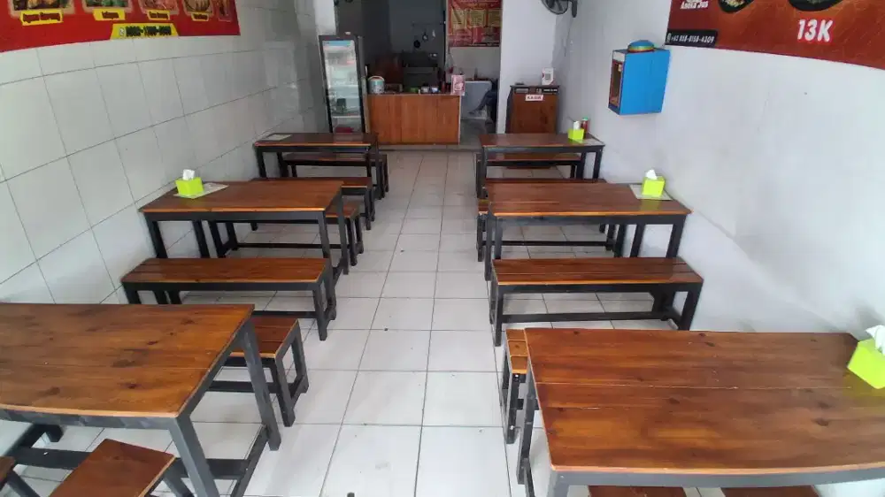 Jual cepat meja kayu 6 set untuk usaha good condi
