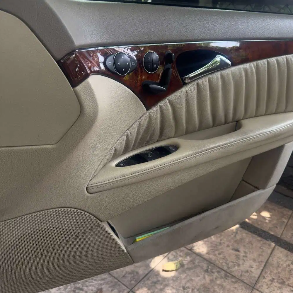 Mercedes-Benz E240 2006 Bensin