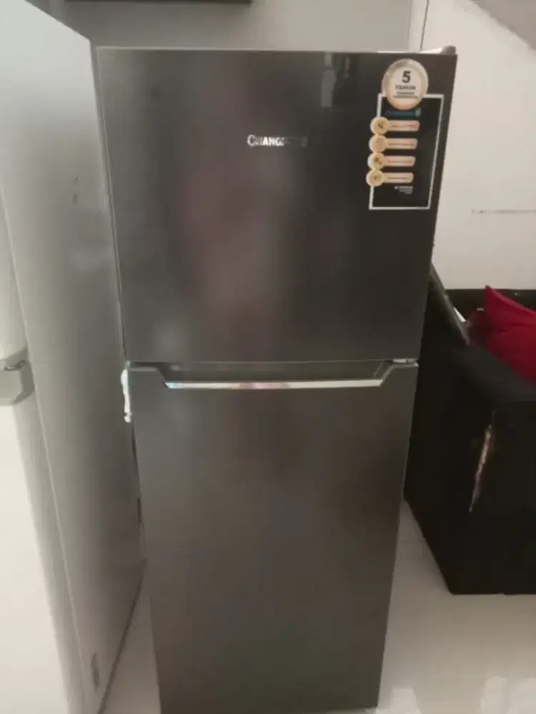 Dijual kulkas 2 pintu changhong murah
