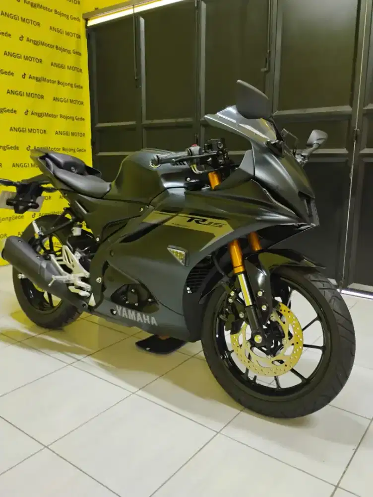 YAMAHA R15 V4 Tahun 2025