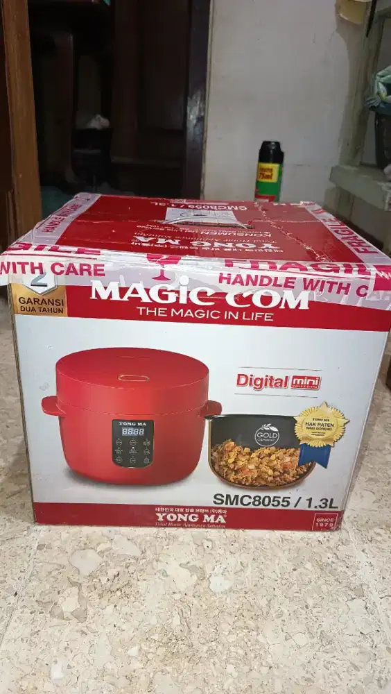 rice cooker yongma 1,3L mulus tanpa minus,nego