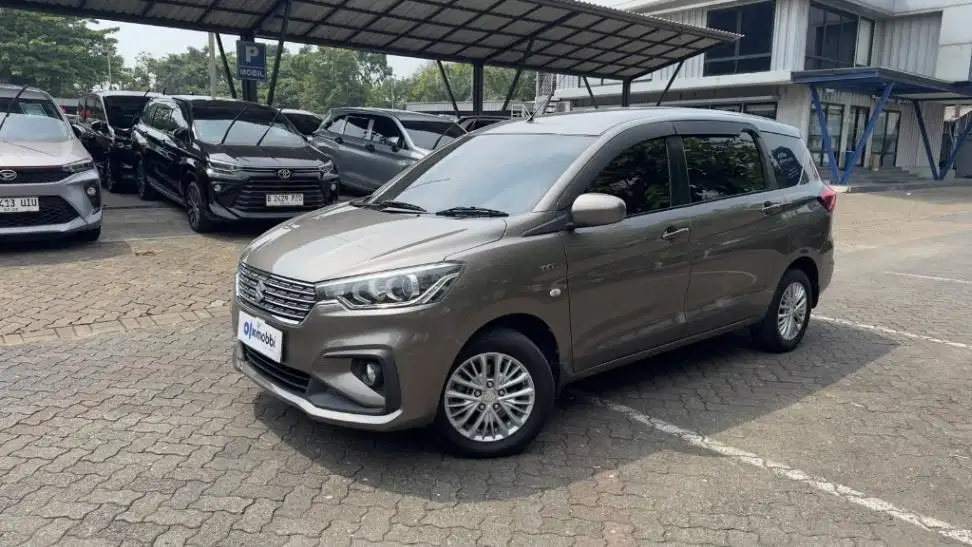 Suzuki Ertiga 1.4 GL Bensin-MT 2021