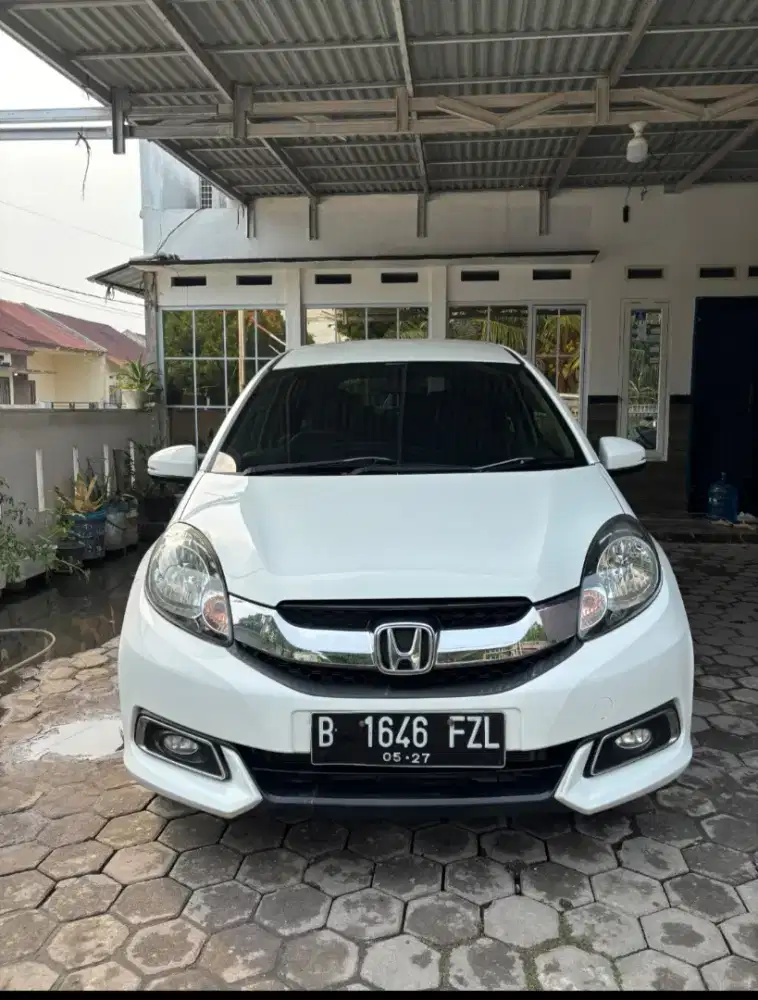 Mobilio E CVT Prestige AT