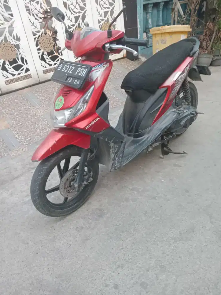 Honda Beat Karbu 2011 ss lengkap mesin bagus plat B DKI