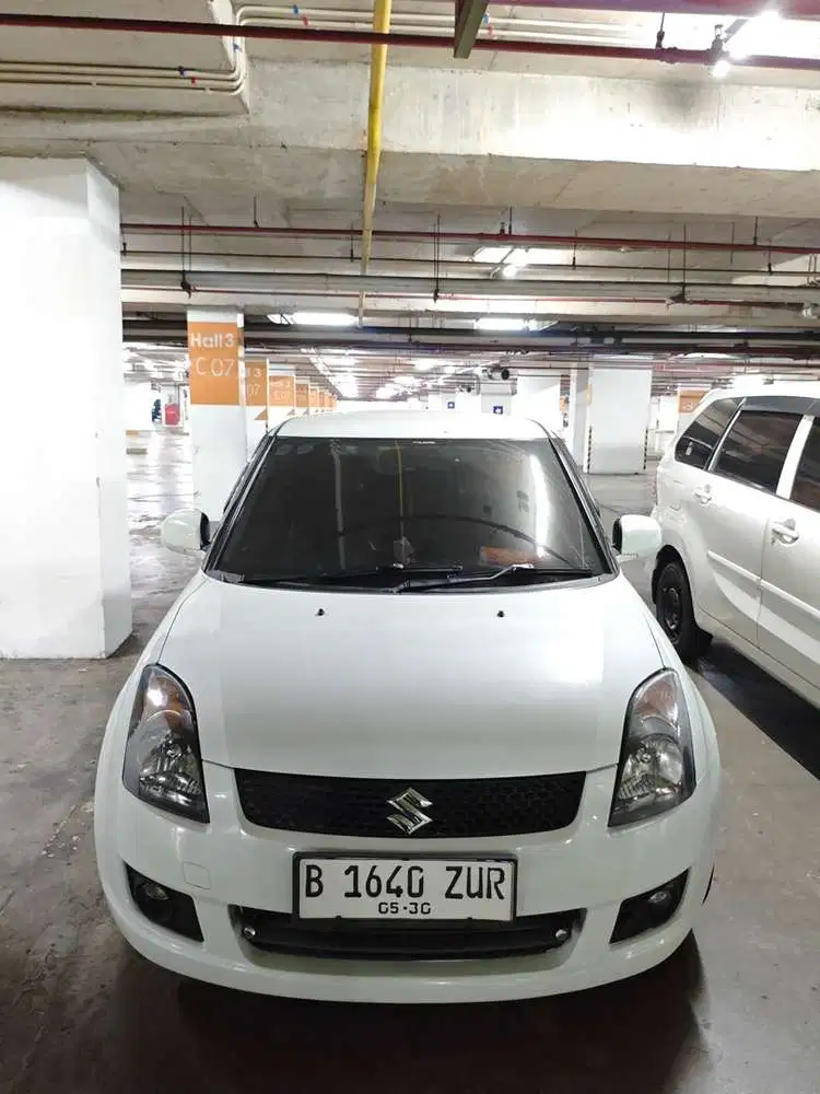 Suzuki Swift 2011 Bensin