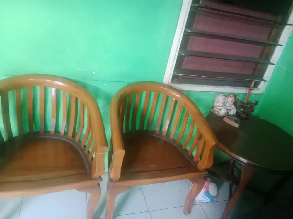 Bangku dan meja betawi