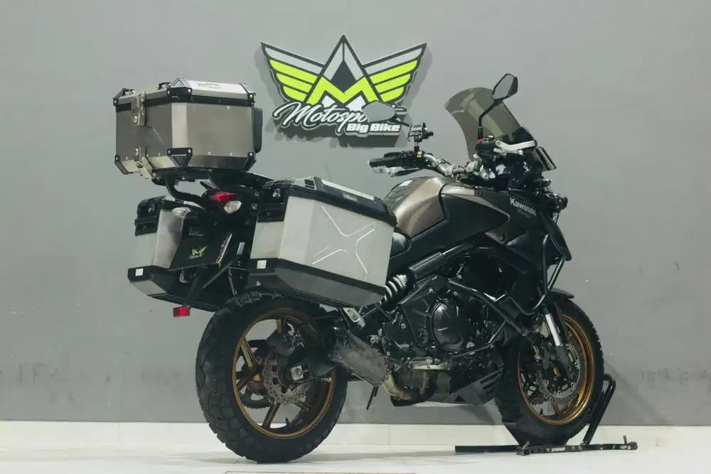 Kawasaki versys 650 ABS KTM 390adv BMW GS310 CB500X V-Stroum