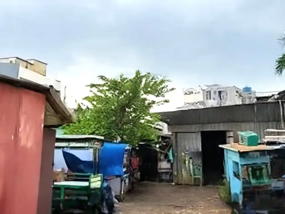 Tanah dan bangunan SHM luas 25x26 650m di Tanjung Duren Jakarta Barat