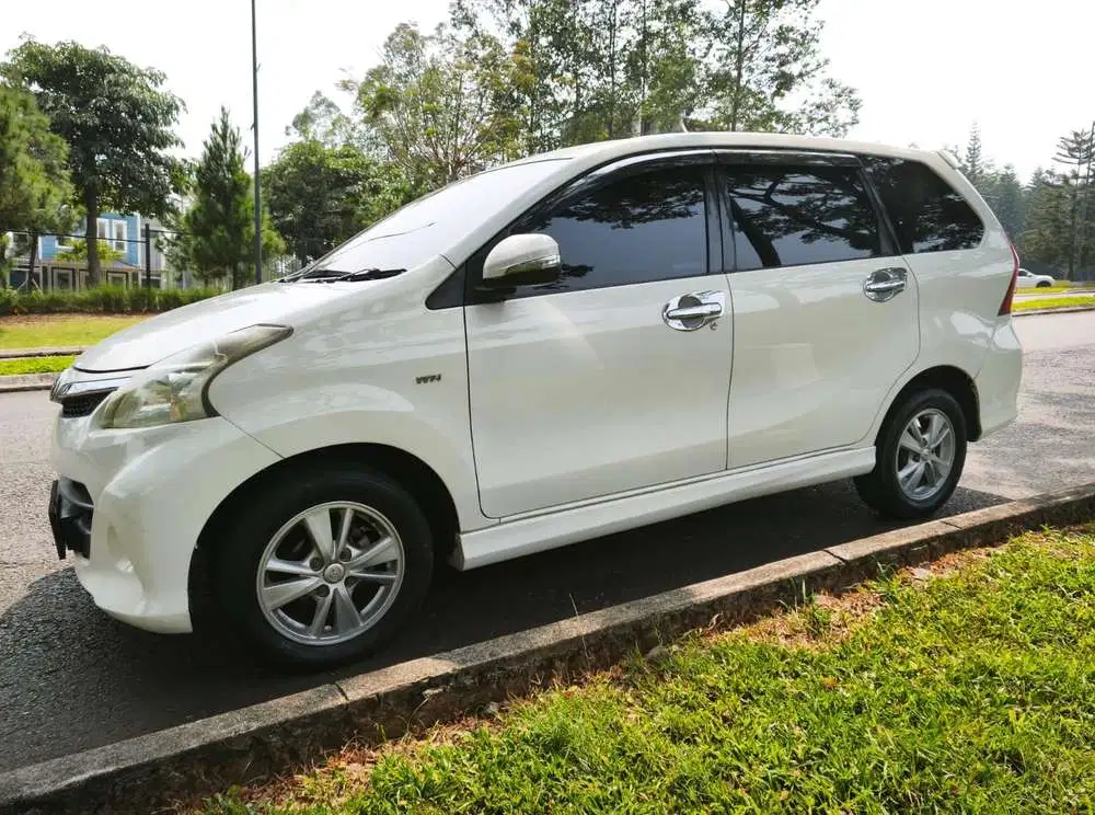 Toyota  Avanza Veloz 1.5