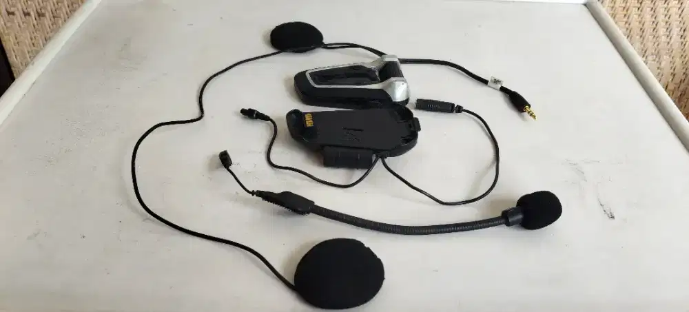 Cardo Packtalk Bold JBL