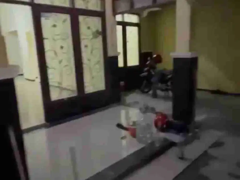 Disewakan Rumah Baru Renovasi Wisma Permai Barat Surabaya Timur