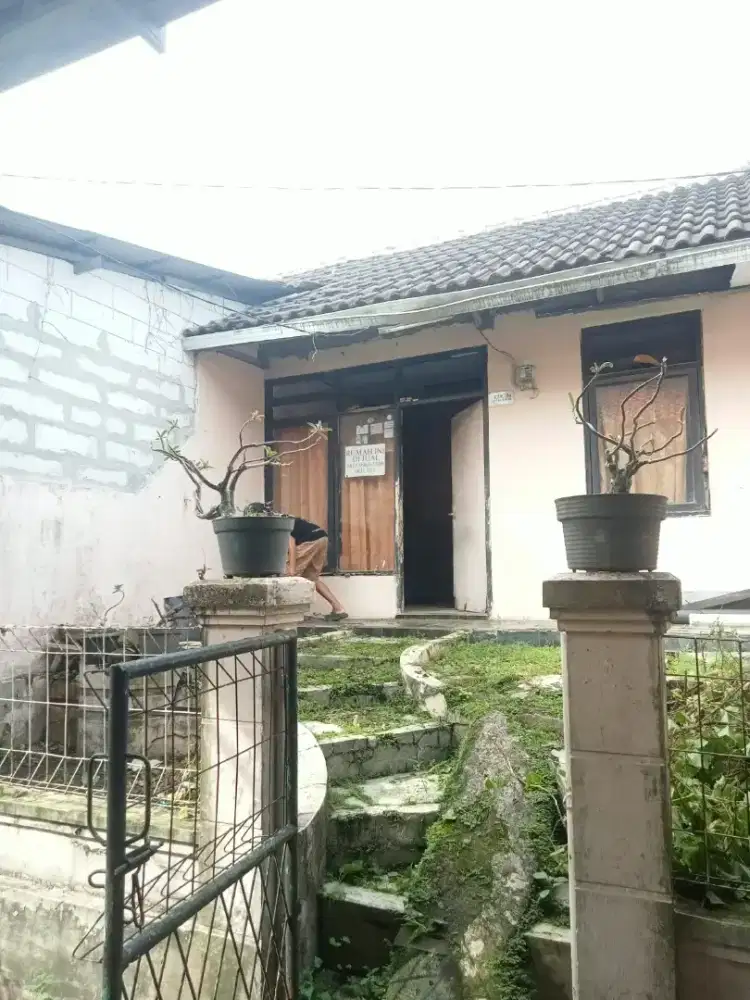JUAL RUMAH APA ADANYA  BUKAN OVER KRADIT BISA NEGO