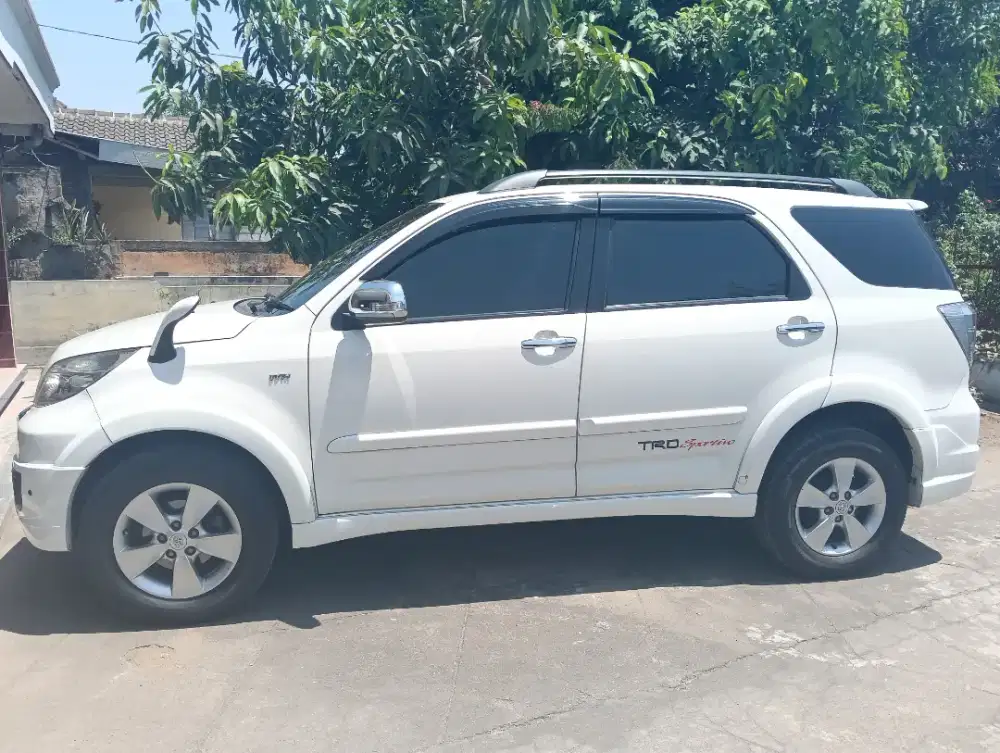 JUAL TOYOTA RUSH 2014 TRD SPORTIVO MATIC TERTINGGI