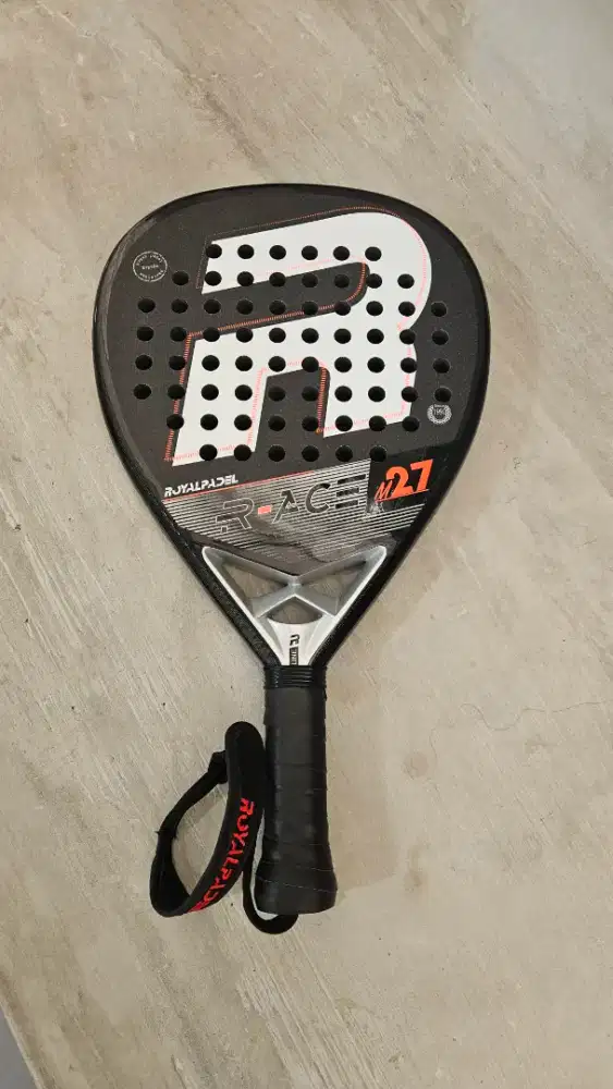 Dijual Raket Padel Royal Race M 27 th 2026