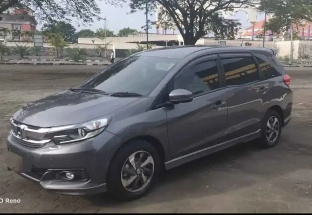 Dijual Honda Mobilio abuabu E AT 2021 Facelift istimewa