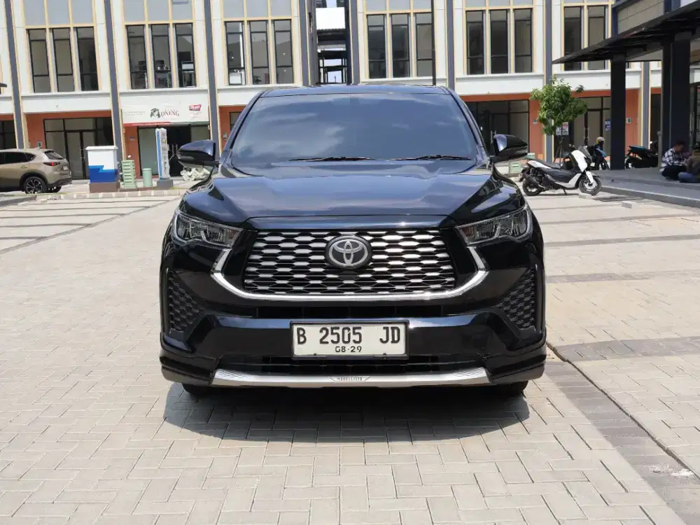 TOYOTA INNOVA ZENIX V MODELISTA HYBRID 2024 HITAM A/T
