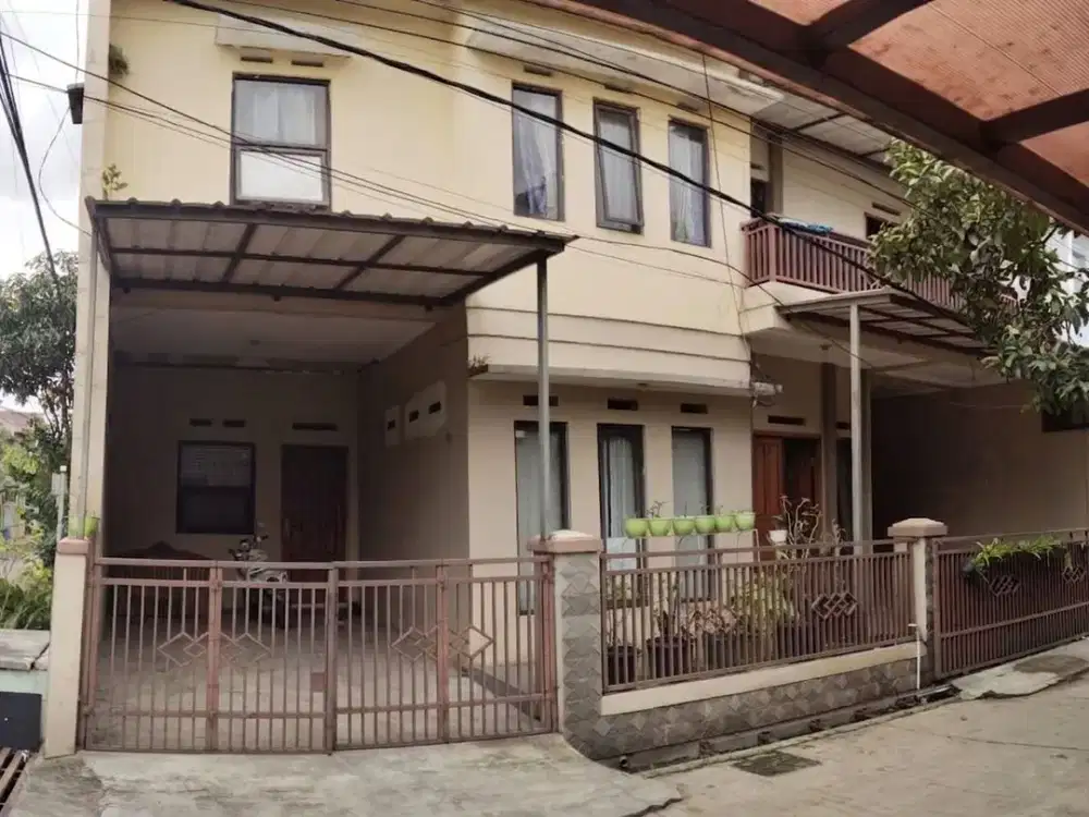 TERJUN PAYUNG ! DIJUAL RUMAH KOSAN AKTIF STRATEGIS DEKAT KAMPUS TERNAMA DI BANDUNG