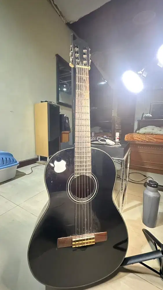 Gitar Yamaha Akustik C-40 Original (Second)