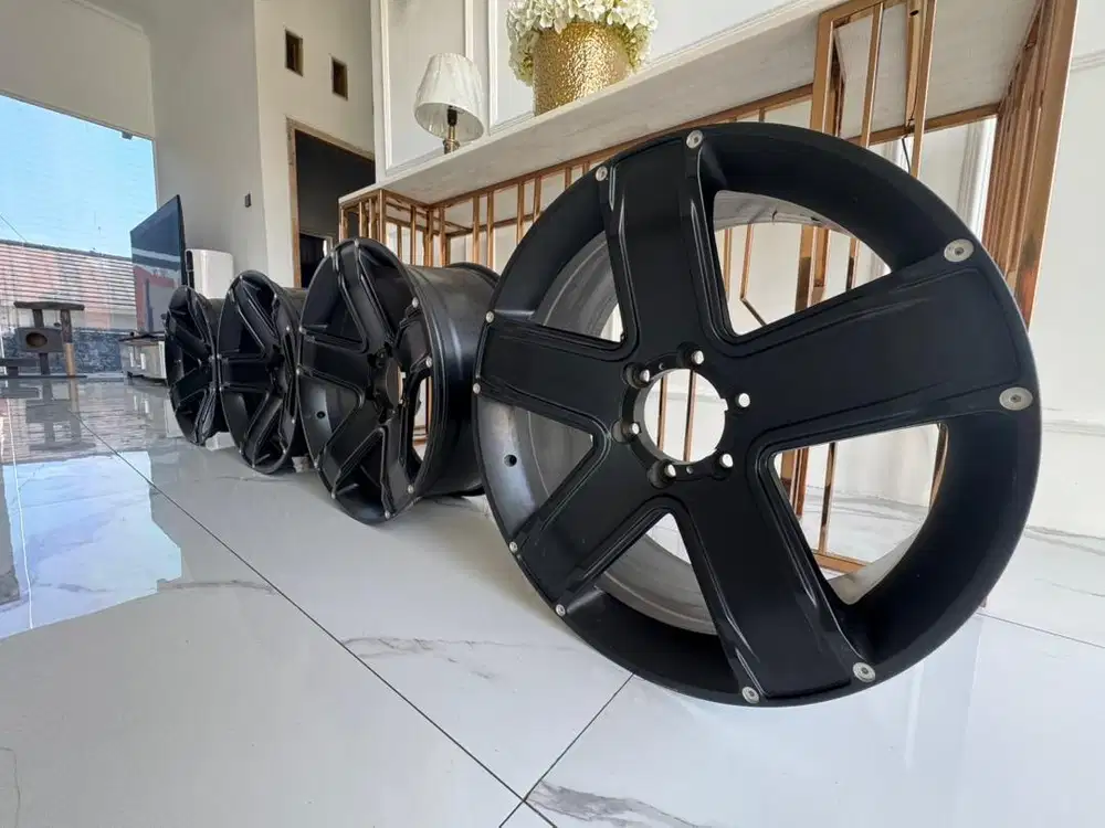 Velg AMW R20 Baru. Fortuner Pajero Everest