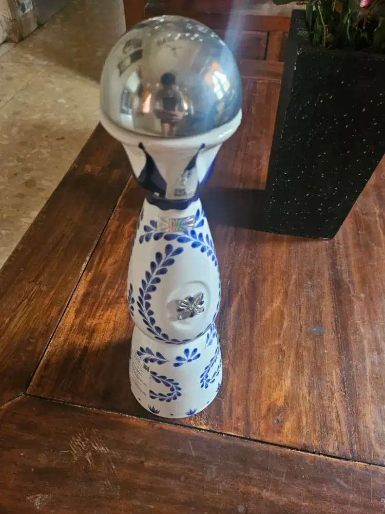 Botol azul, jual cepat
