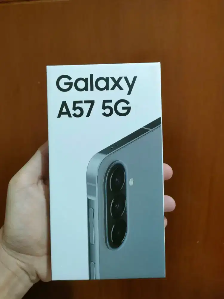 Jual cepat! Samsung Galaxy A57 8/256 gray free charger ori,case dan Tg