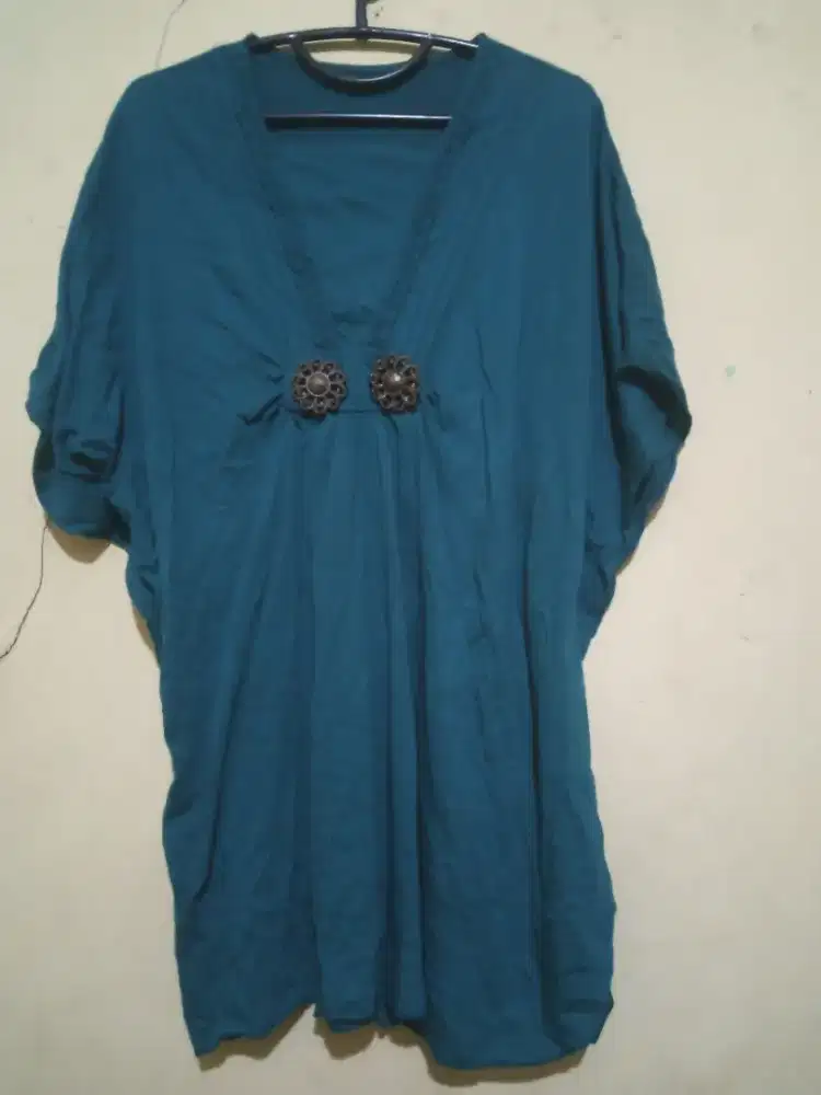 PRELOVED KAOS ATASAN MODEL KALONG