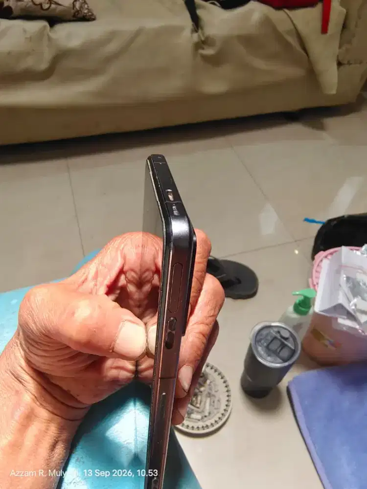 Poco F4 GT 5g 12/56