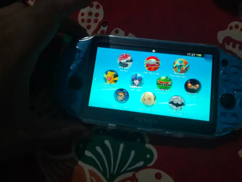 PS Vita 256 GB dengan kondisi masih mulus