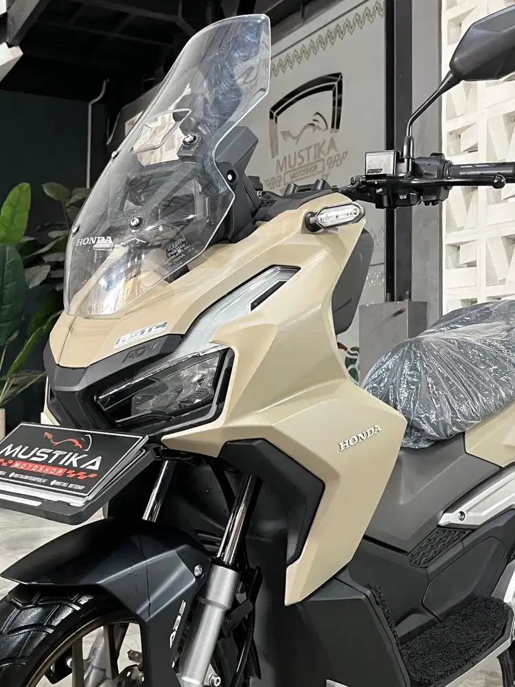 Terbatas ODO 6RB!!Honda ADV 160 ABS th 2024 - Ayu Mustika