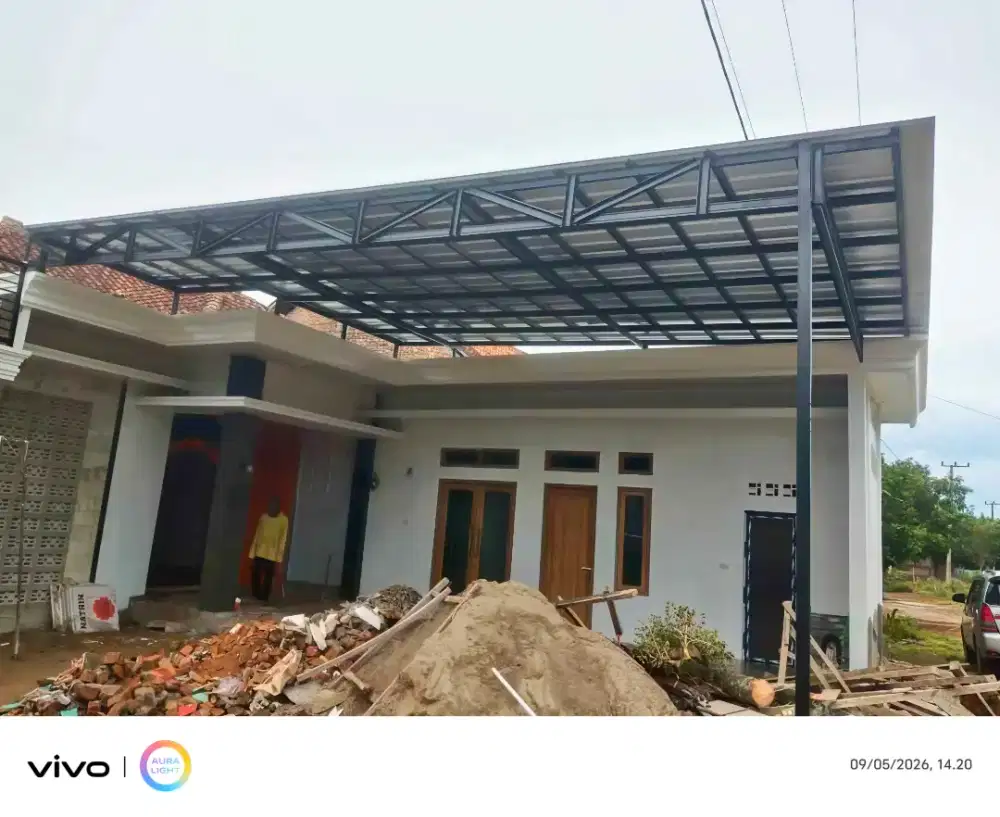 Kanopi baja ringan dan garasi